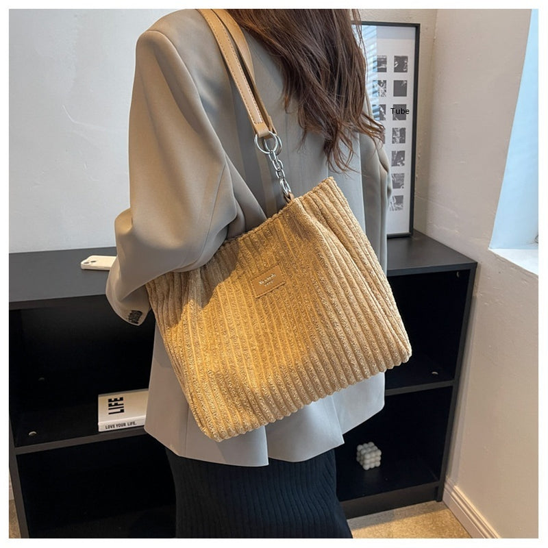 Retro Large Capacity Shoulder Bag Casual Simple Portable Shopper Tote Bag Corduroy Solid Commuter Zipper Women'S Handbag